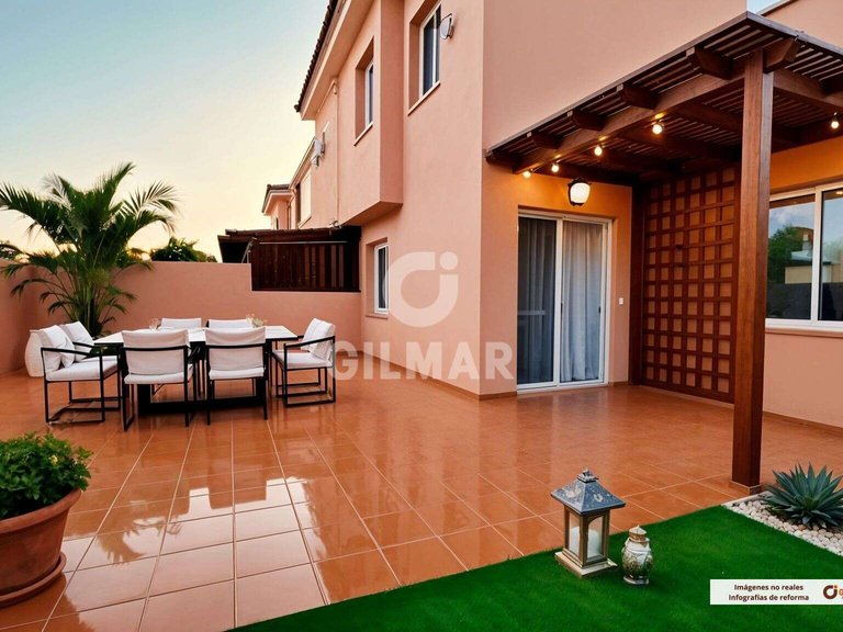 Town House for Sale in Palm-mar, Tenerife 1