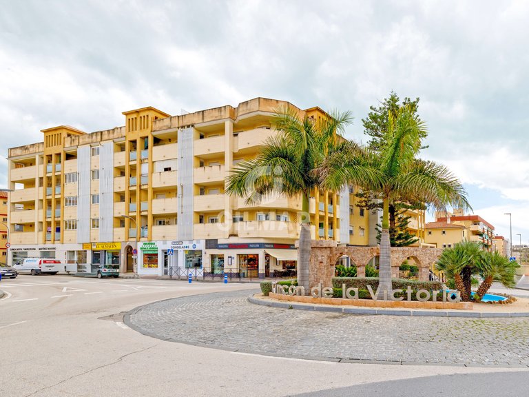 Penthouse for Sale in Torre De BenagalbÓn, Malaga 1
