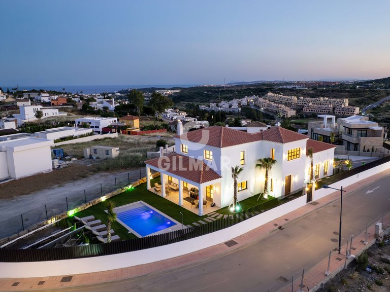 Villa for Sale in MÁlaga, Malaga 38