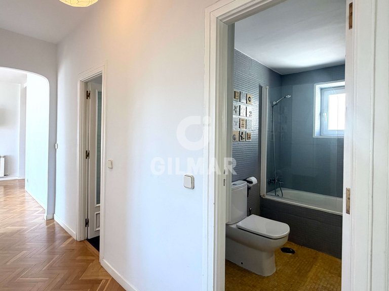Apartment for Rent in Madrid, Madrid 19