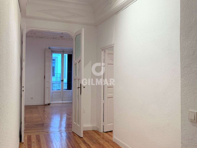 Commercial for Rent in Madrid, Madrid 9