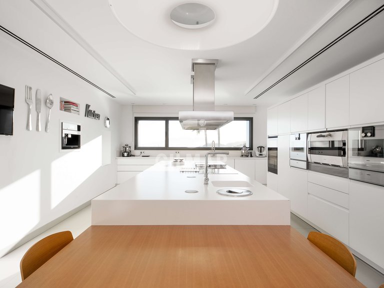 Villa for Sale in MÁlaga, Malaga 46
