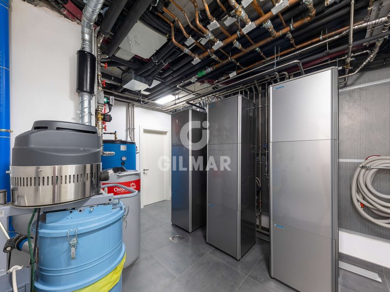 Villa for Sale in MÁlaga, Malaga 23