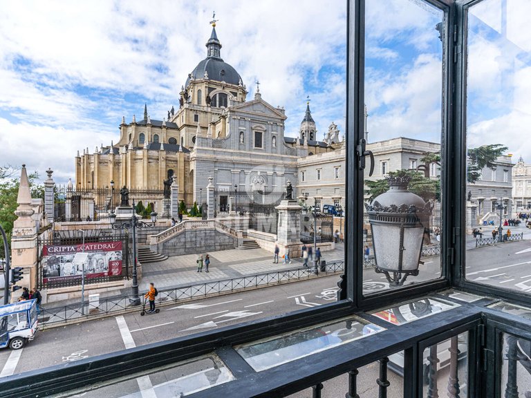 Apartment for Sale in Madrid, Madrid 5