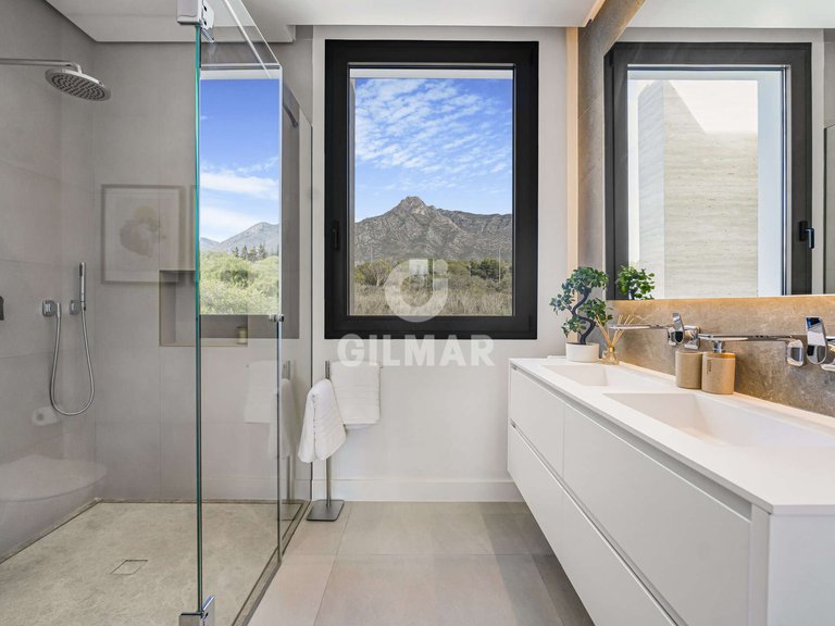 Villa for Sale in Marbella, Malaga 29