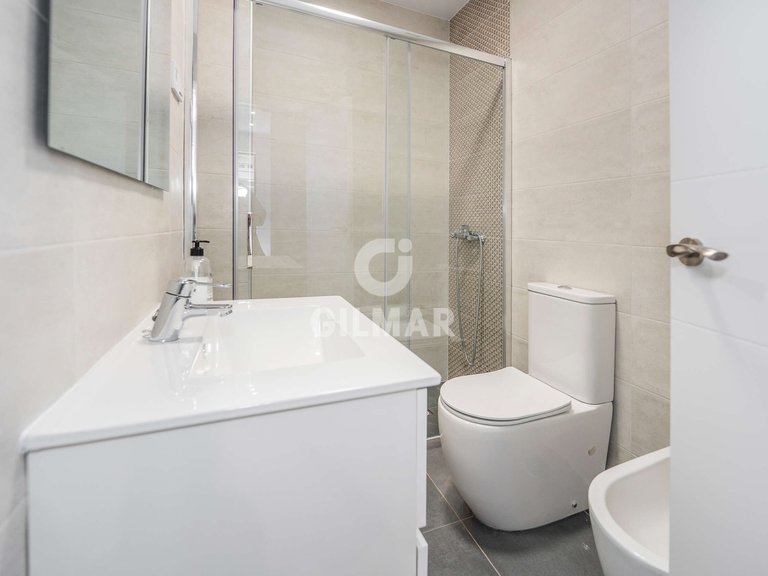 Apartment for Sale in Madrid, Madrid 18