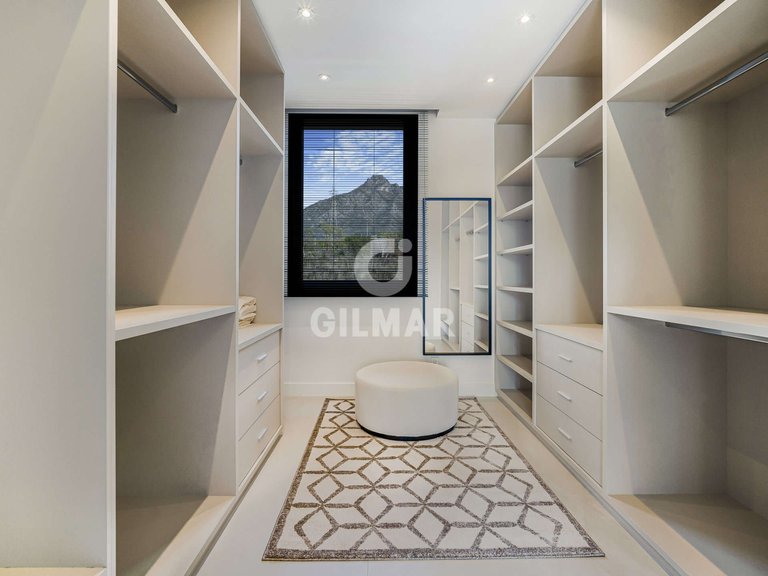 Villa for Sale in Marbella, Malaga 27