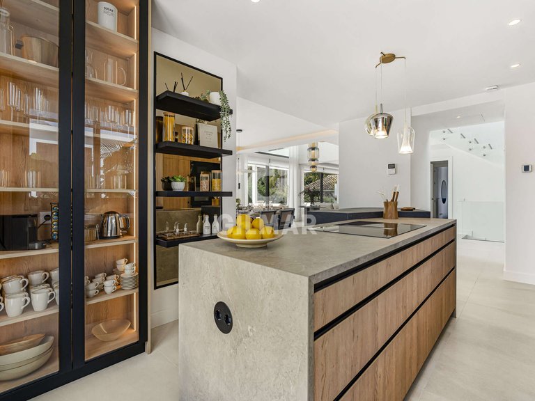 Villa for Sale in Marbella, Malaga 7