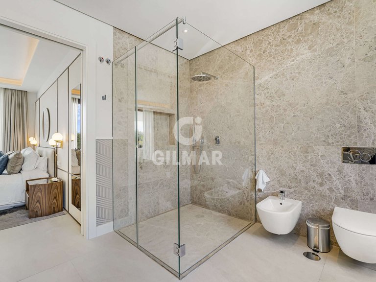 Villa for Sale in Marbella, Malaga 25