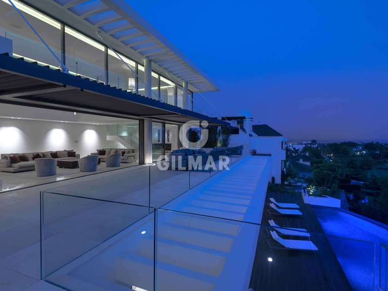 Villa for Sale in BenahavÍs, Malaga 25