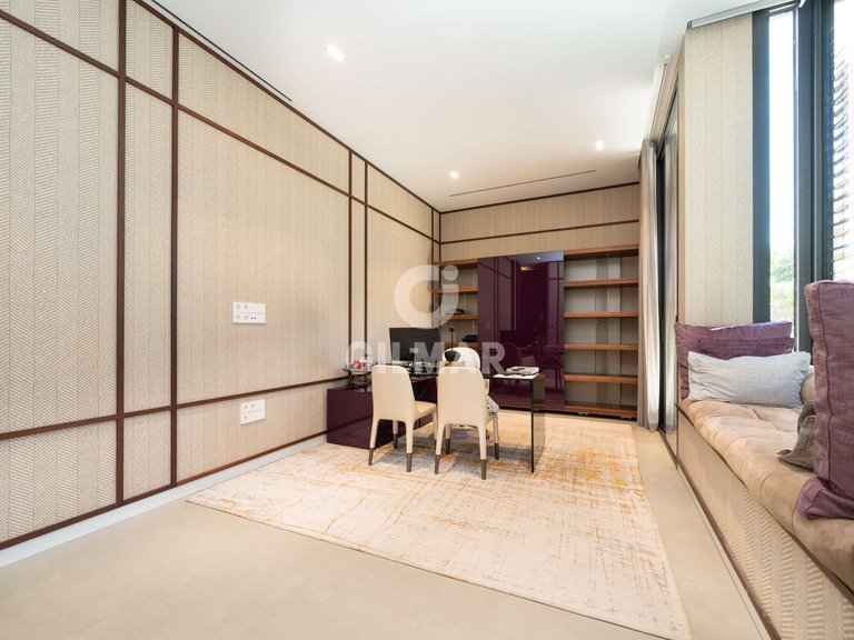 Villa for Sale in Madrid, Madrid 15