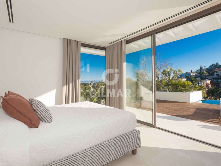 Villa for Sale in BenahavÍs, Malaga 12