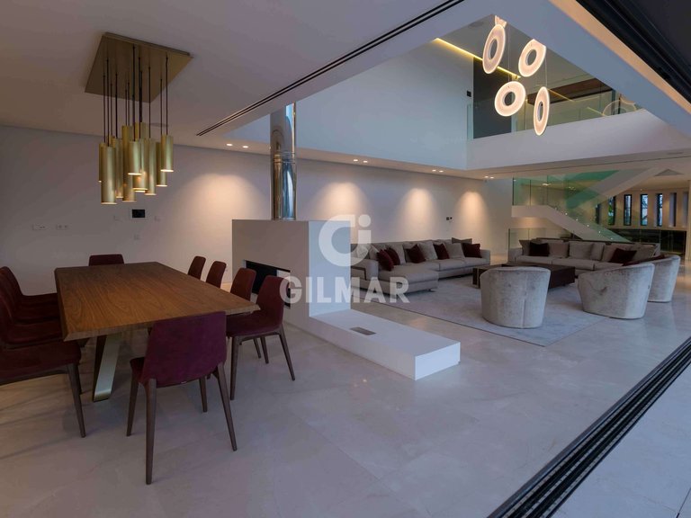Villa for Sale in BenahavÍs, Malaga 8