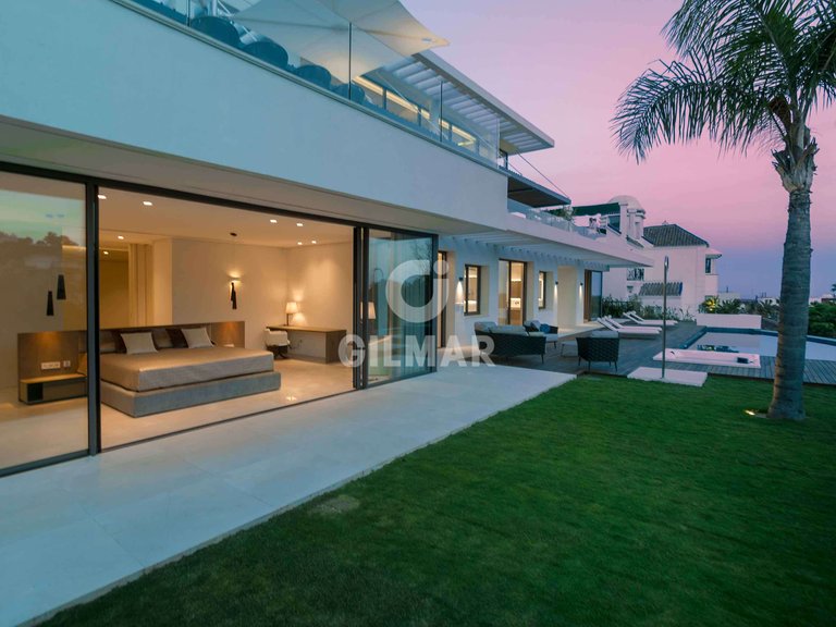 Villa for Sale in BenahavÍs, Malaga 24