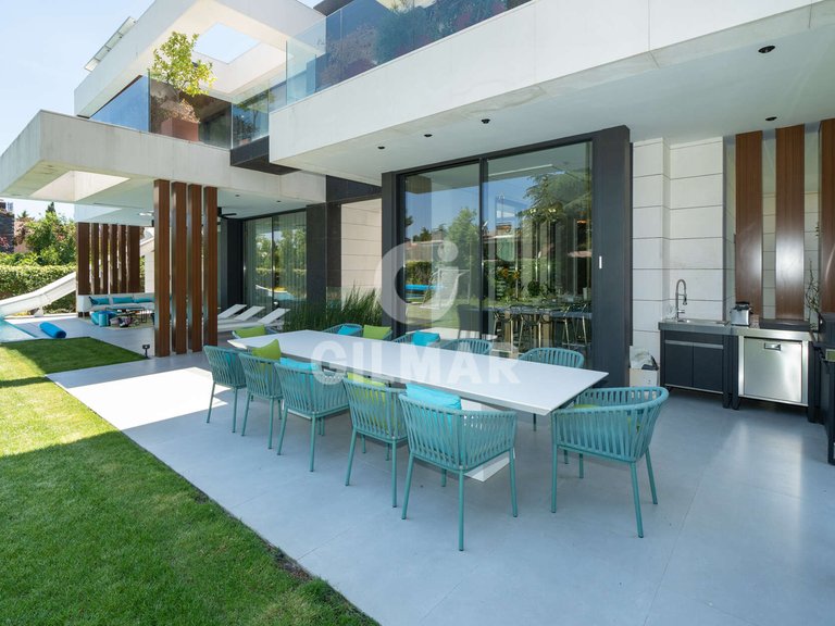 Villa for Sale in Madrid, Madrid 1