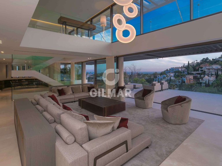 Villa for Sale in BenahavÍs, Malaga 17