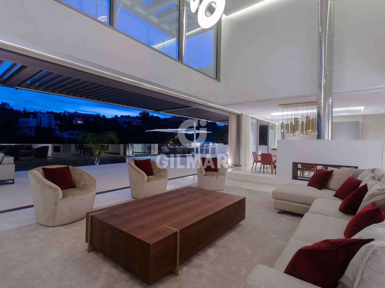 Villa for Sale in BenahavÍs, Malaga 15