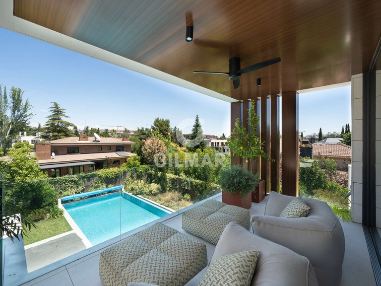 Villa for Sale in Madrid, Madrid 20