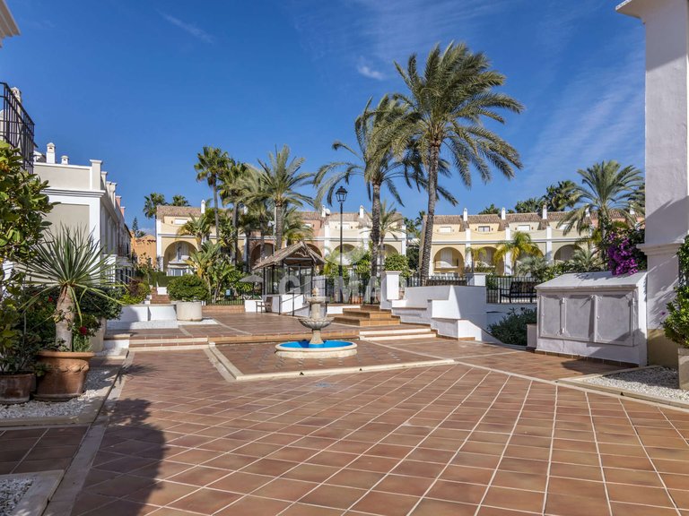 Town House for Sale in Marbella, Malaga 32