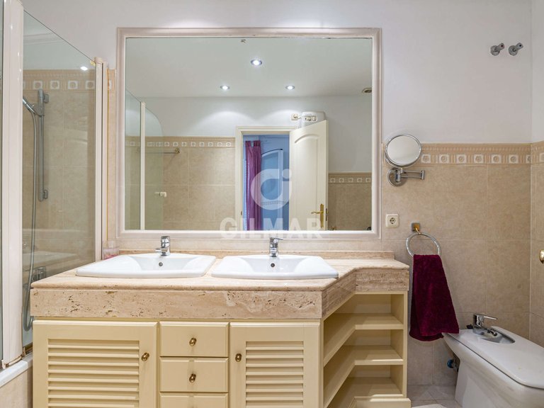 Town House for Sale in Marbella, Malaga 17