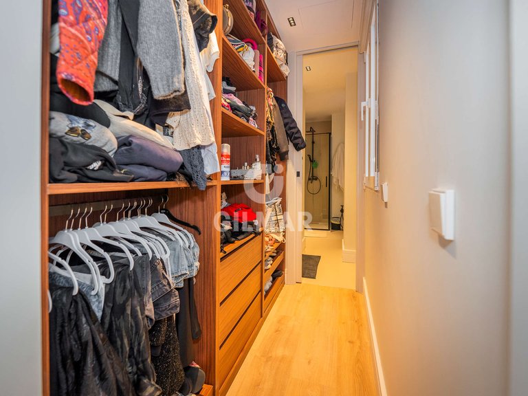 Apartment for Sale in Madrid, Madrid 16