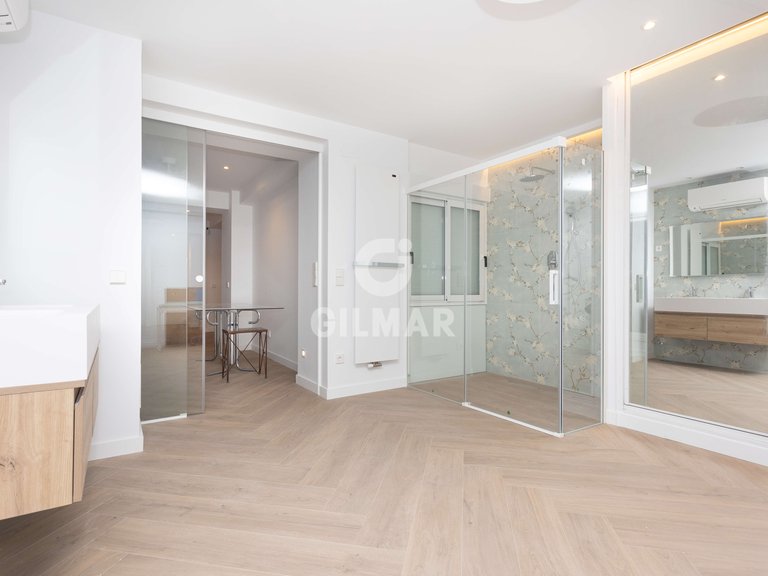 Apartment for Sale in Madrid, Madrid 22