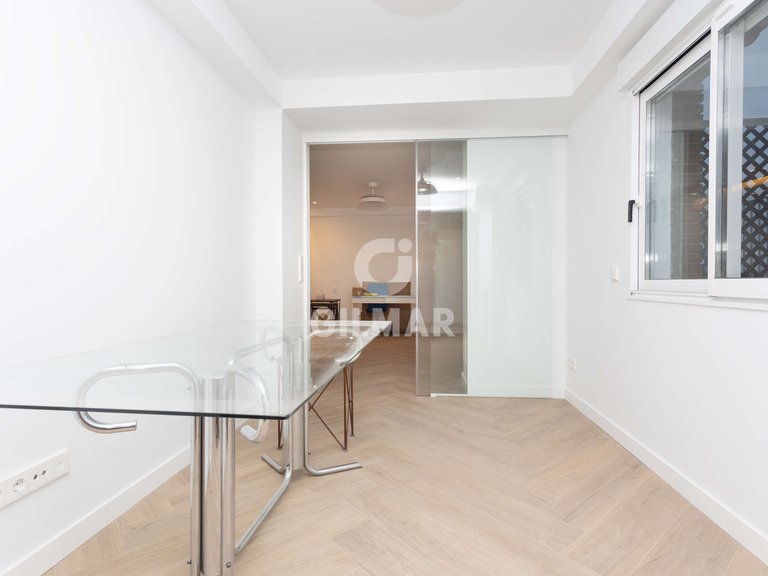 Apartment for Sale in Madrid, Madrid 18