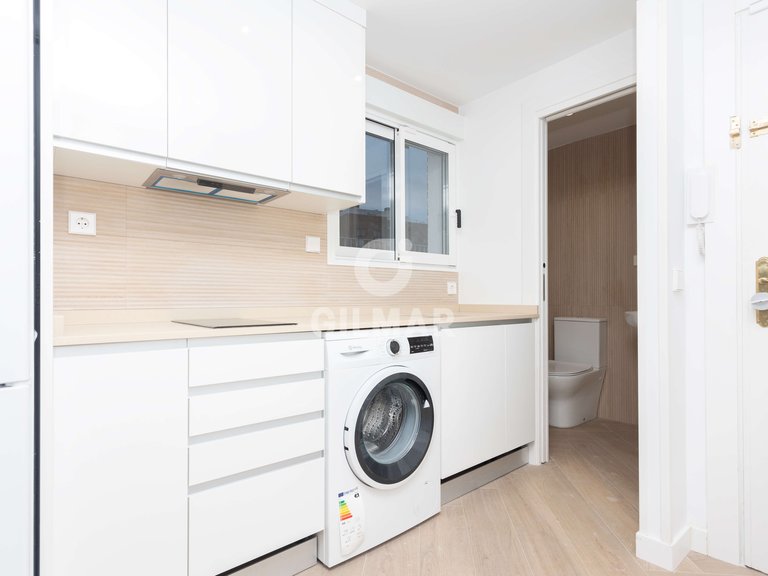 Apartment for Sale in Madrid, Madrid 16