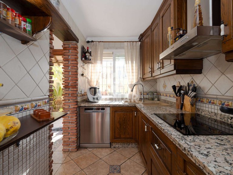 Town House for Sale in Estepona, Malaga 11