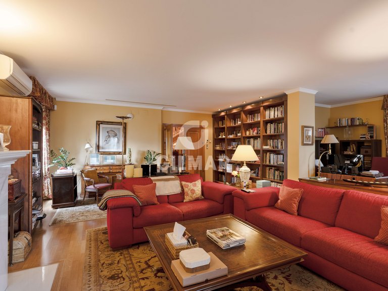 Villa for Sale in MÁlaga, Malaga 47