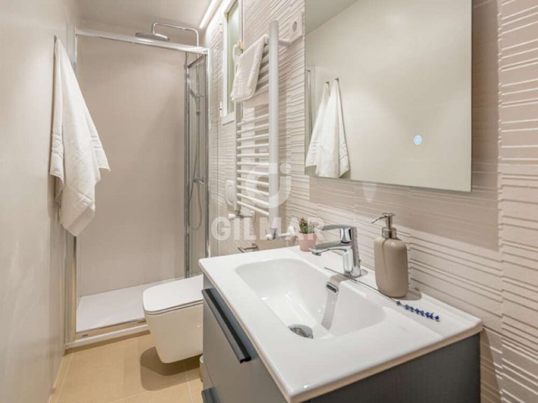 Apartment for Sale in Madrid, Madrid 22