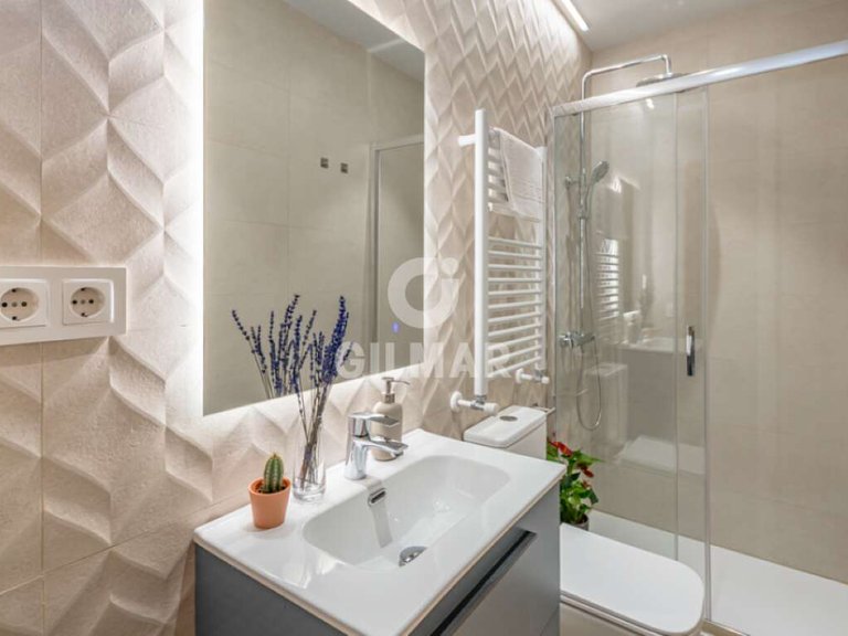Apartment for Sale in Madrid, Madrid 13