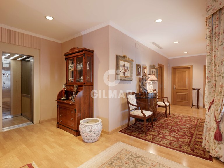 Villa for Sale in MÁlaga, Malaga 24