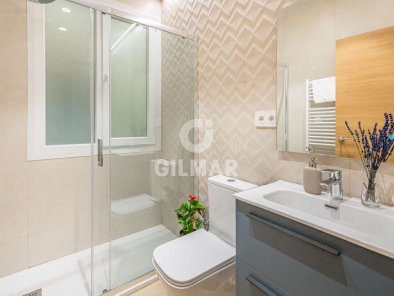 Apartment for Sale in Madrid, Madrid 16
