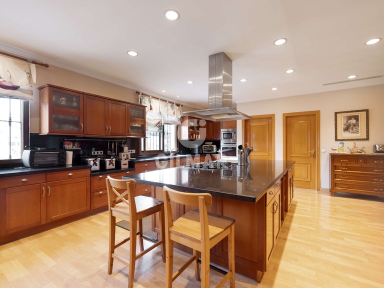 Villa for Sale in MÁlaga, Malaga 27