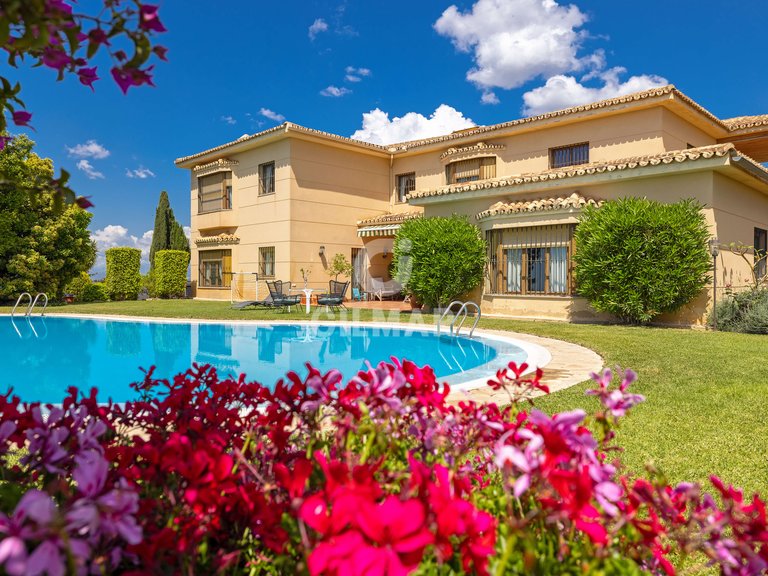 Villa for Sale in MÁlaga, Malaga 12