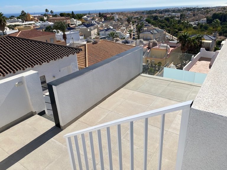 Villa for Sale in Los Balcones - Los Altos, Alicante 35