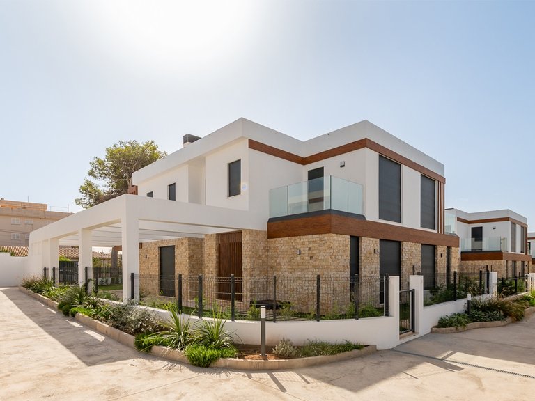 Villa for Sale in Capdepera, Cala Ratjada, Balearic Islands 1