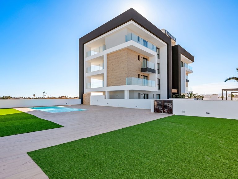 Penthouse for Sale in Los AlcÁzares, Murcia 1