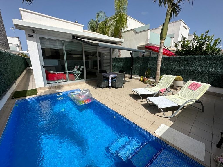 Villa for Sale in Lo Pagan, San Pedro Del Pinatar, Alicante 1
