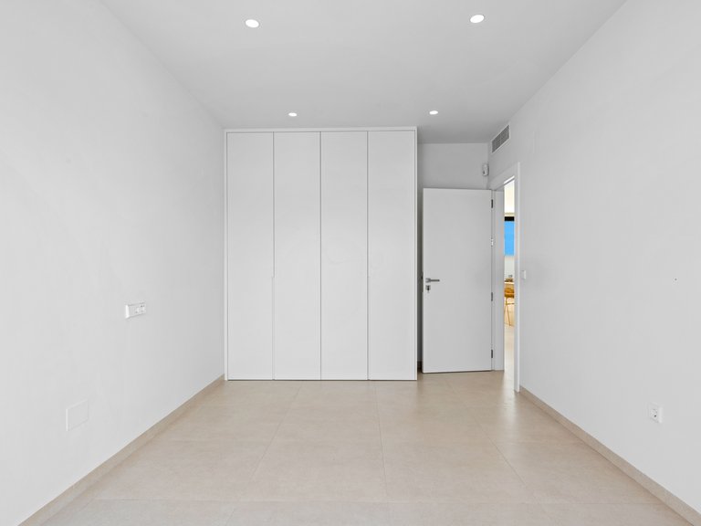 Villa for Sale in Los AlcÁzares, Murcia 30