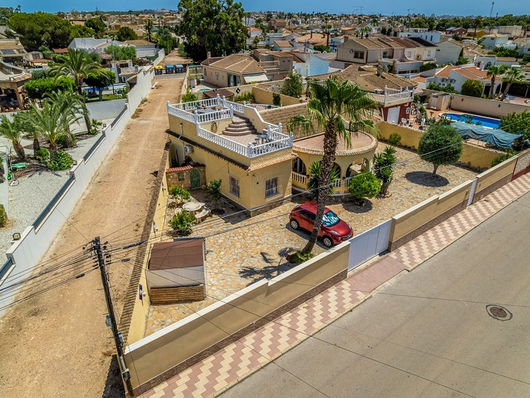 Villa for Sale in La siesta, Torrevieja, Alicante 33