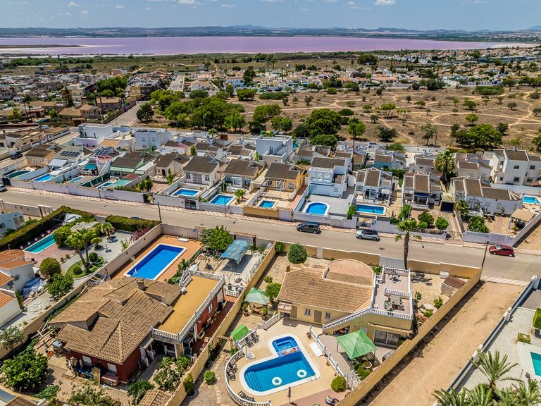 Villa for Sale in La siesta, Torrevieja, Alicante 35