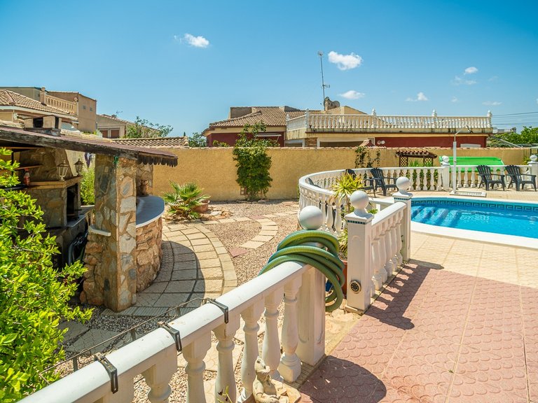 Villa for Sale in La siesta, Torrevieja, Alicante 41