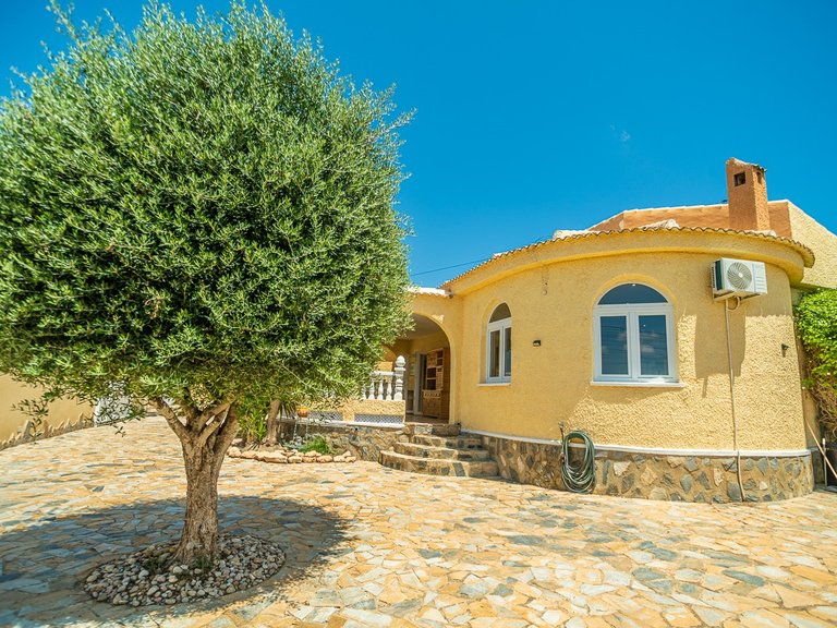 Villa for Sale in La siesta, Torrevieja, Alicante 7