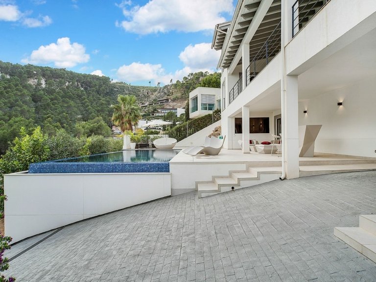 Villa for Sale in Son Vida, Palma, Balearic Islands 8