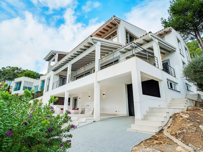 Villa for Sale in Son Vida, Palma, Balearic Islands 14