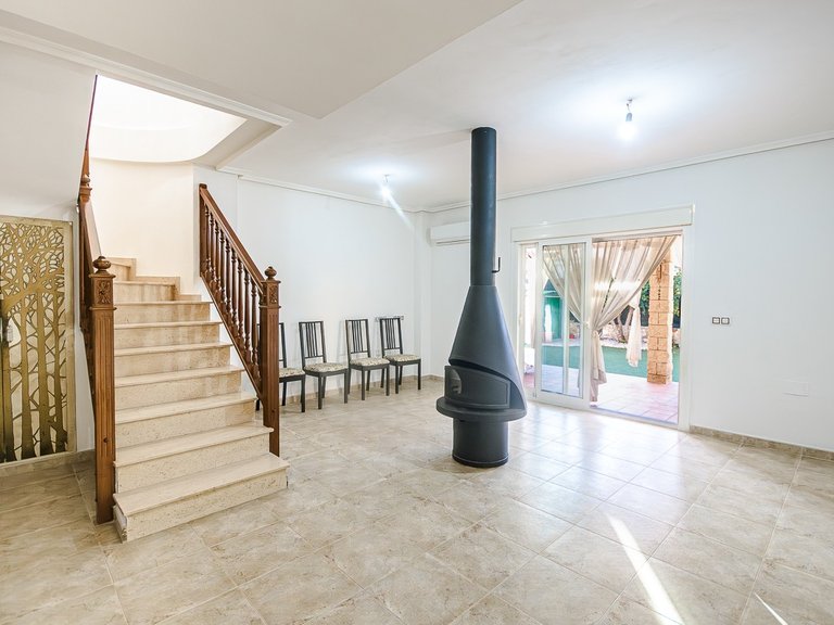 Villa for Sale in Benferri, Alicante 4