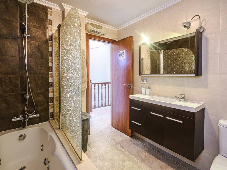 Villa for Sale in Benferri, Alicante 19