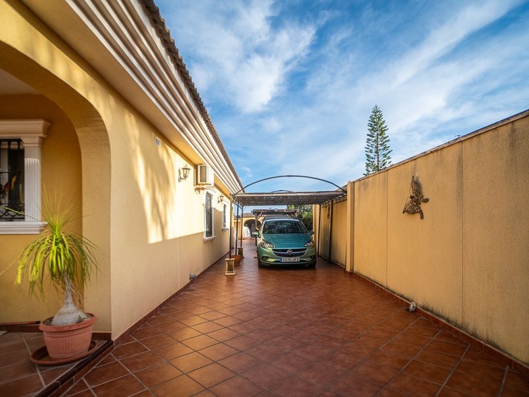 Villa for Sale in LOS BALCONES - LOS ALTOS, Torrevieja, Alicante 29